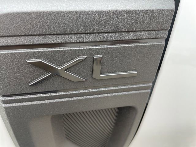 New 2026 Ford Maverick XL image 5