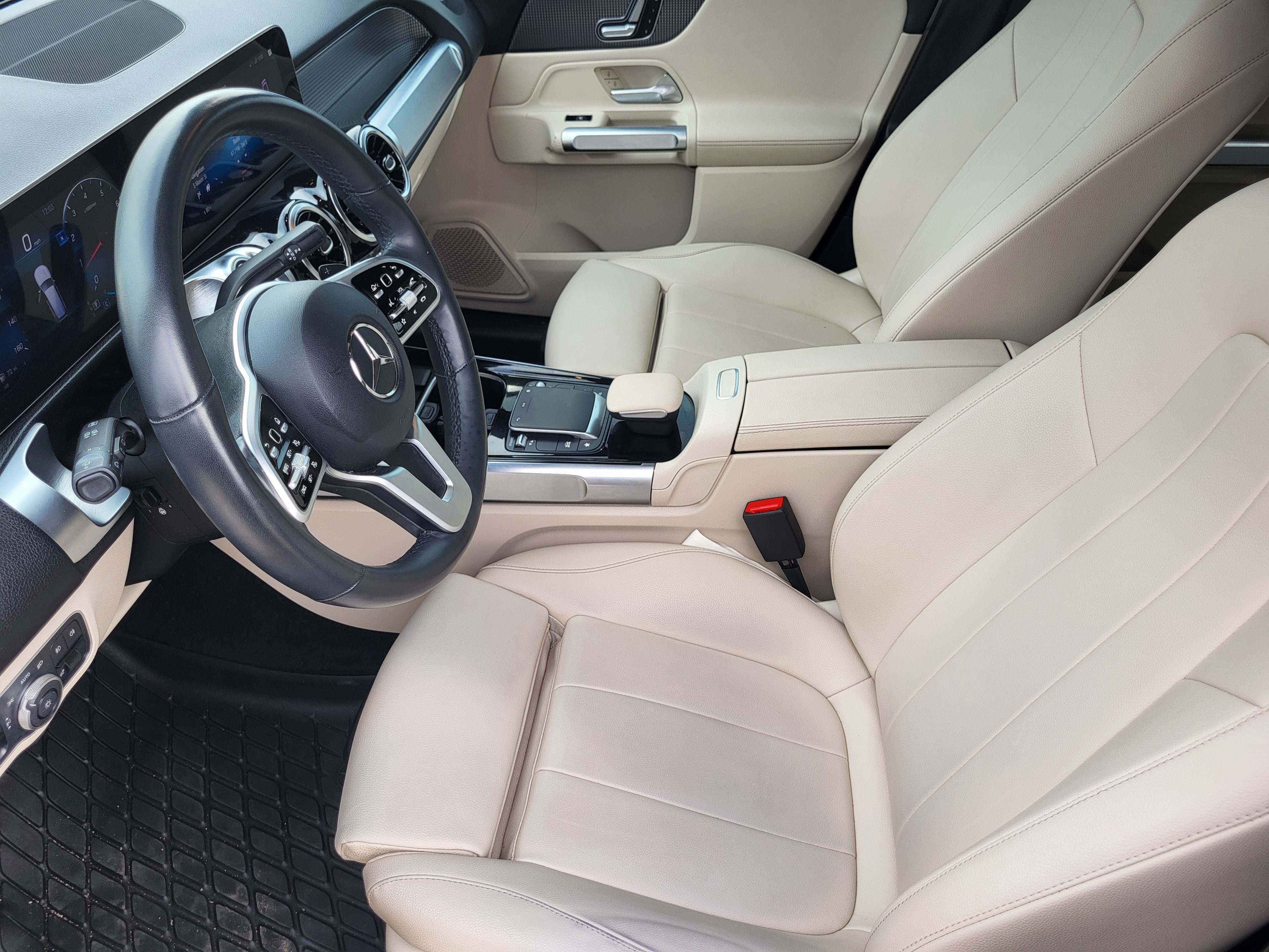 Used 2021 Mercedes-Benz GLB 250 GLB 250 image 9