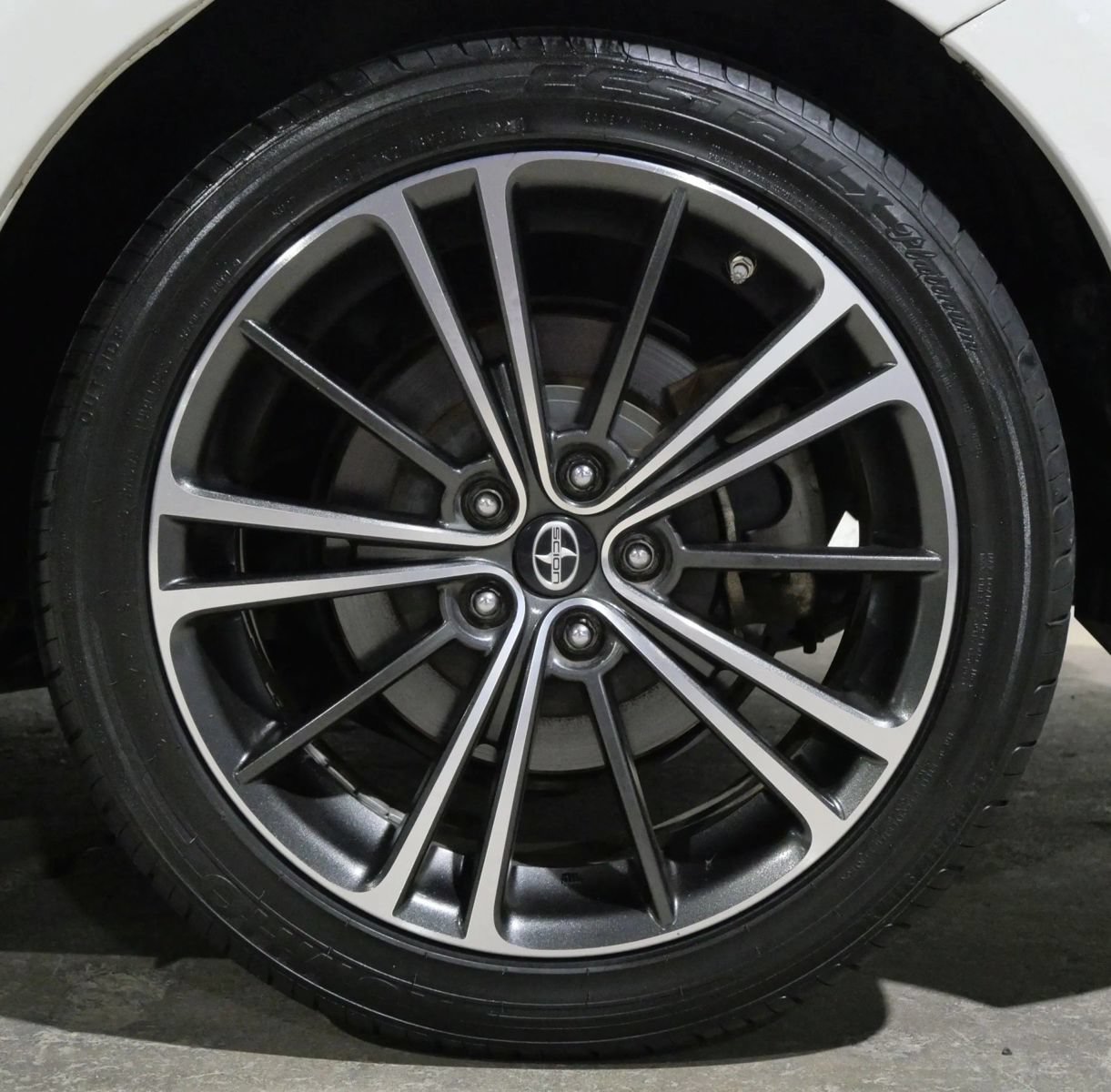 Used 2013 Scion FR-S RWD image 21