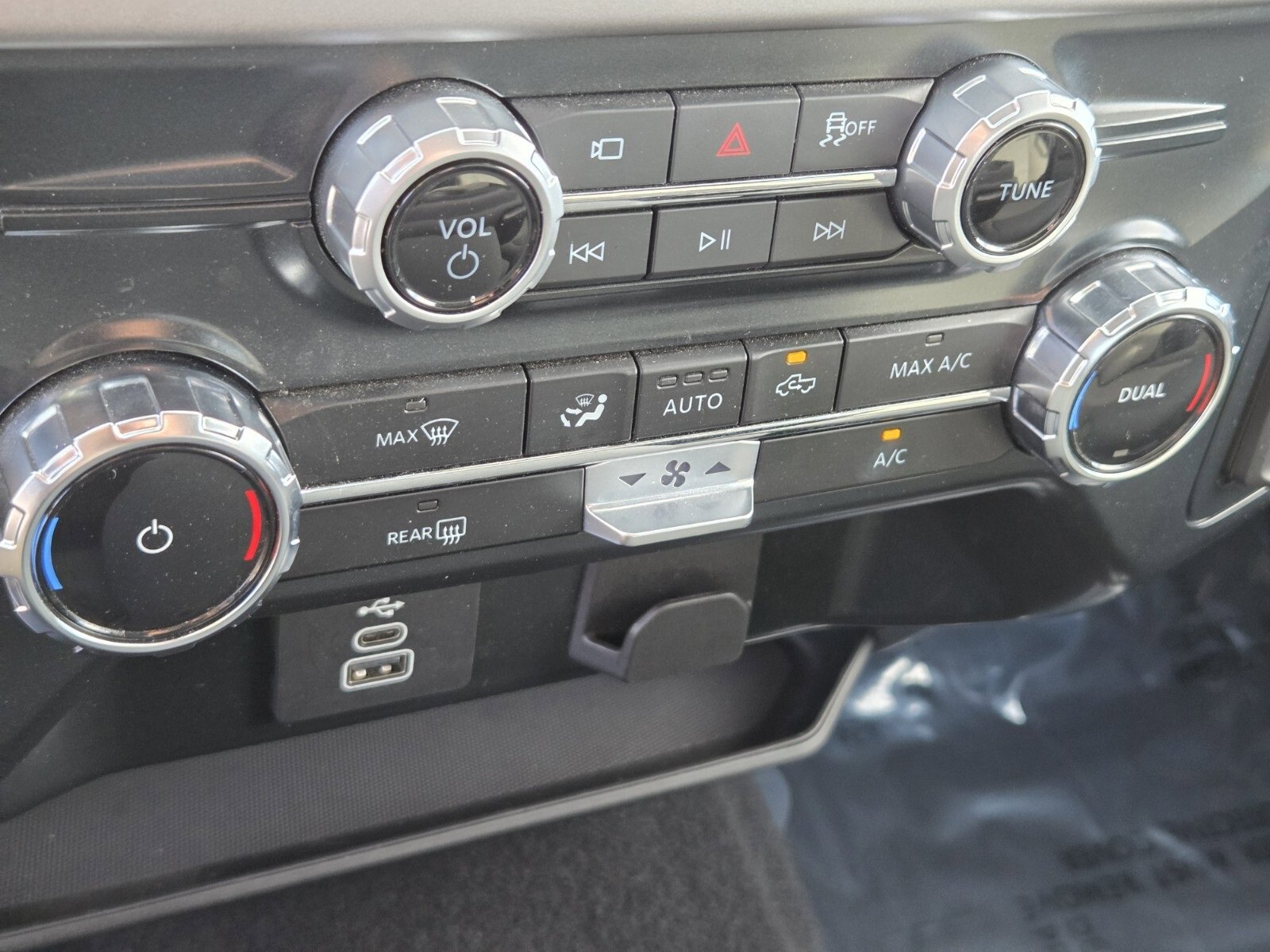 Certified 2025 Ford F150 XLT w/ Equipment Group 301A Standard image 22