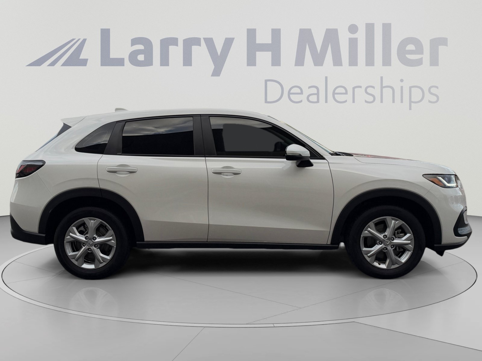 Used 2024 Honda HR-V LX image 6