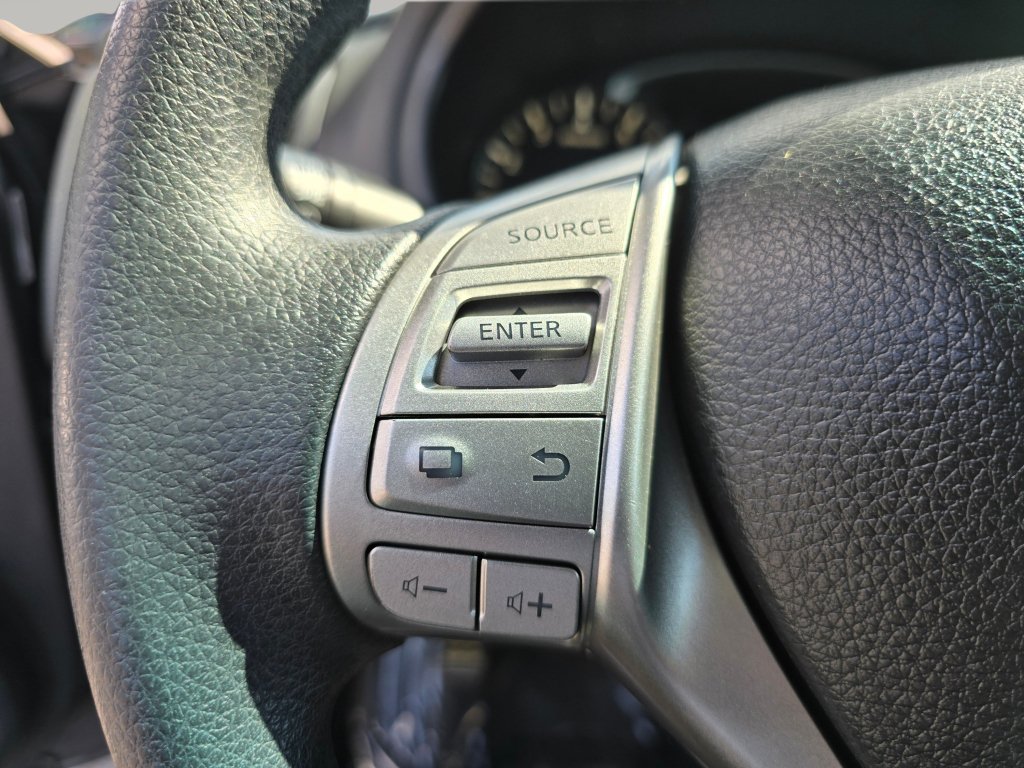 Used 2015 Nissan Altima 2.5 S w/ Power Driver Seat Package FWD image 5