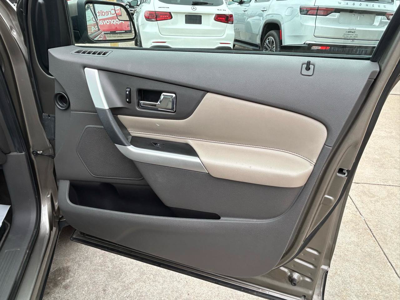 Used 2013 Ford Edge SEL FWD image 16