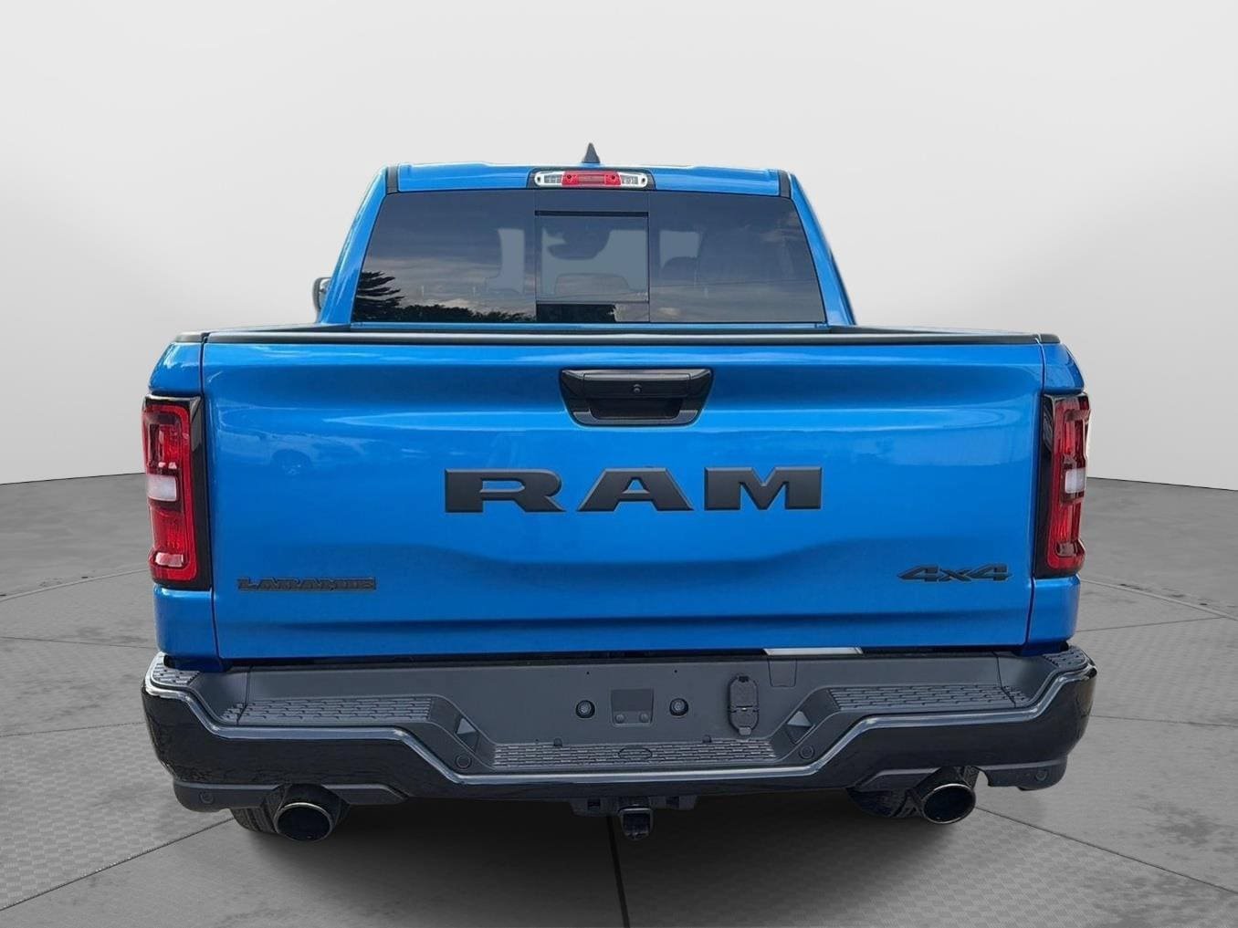 New 2026 RAM 1500 Laramie AWD/4WD image 6