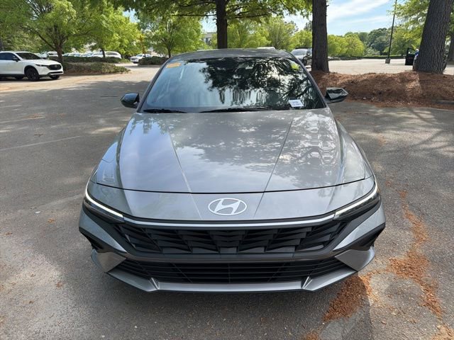 Used 2025 Hyundai Elantra Sport w/ Cargo Package image 8