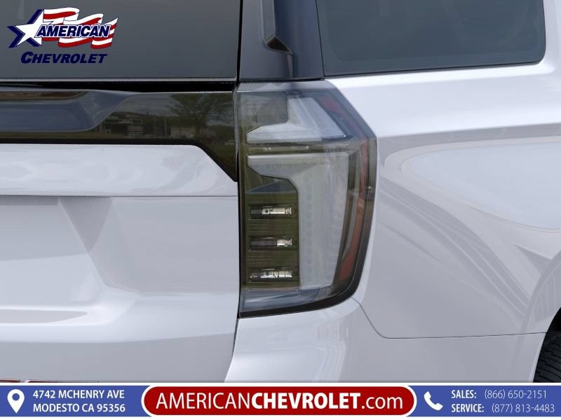 New 2026 Chevrolet Suburban RST w/ RST Capability Package AWD/4WD image 11