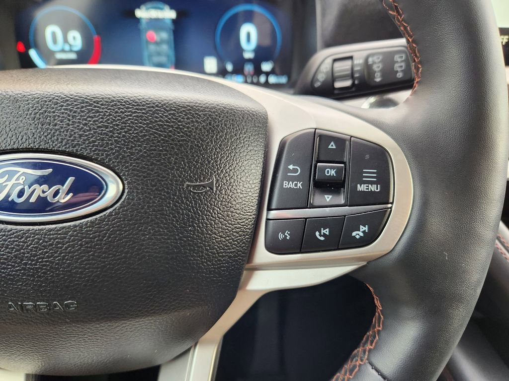 Used 2025 Ford Explorer Active w/ Active Comfort Package image 22