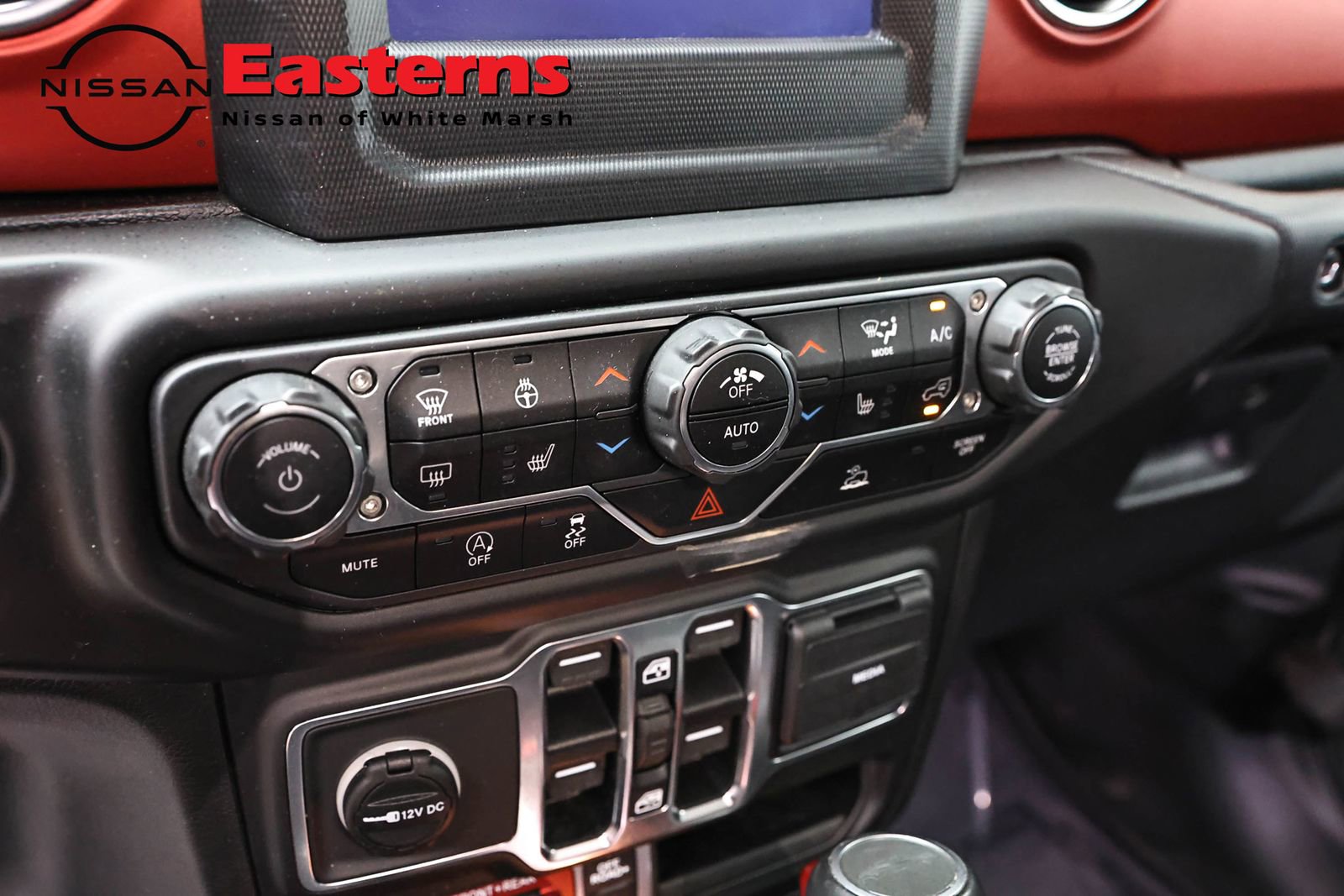 Used 2021 Jeep Gladiator Rubicon w/ LED Lighting Group AWD/4WD image 18