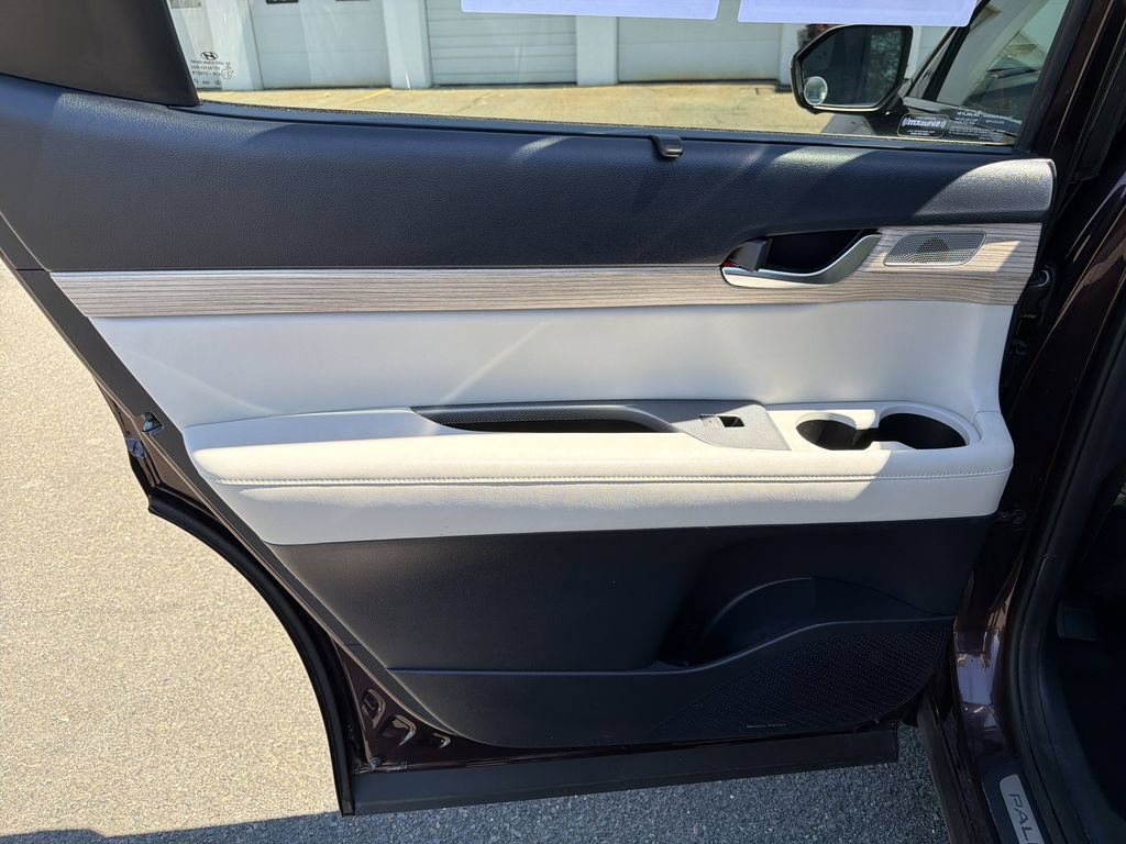 Used 2021 Hyundai Palisade Limited AWD/4WD image 12