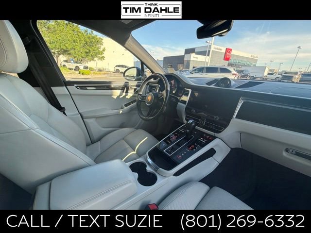 Used 2022 Porsche Macan AWD/4WD image 19