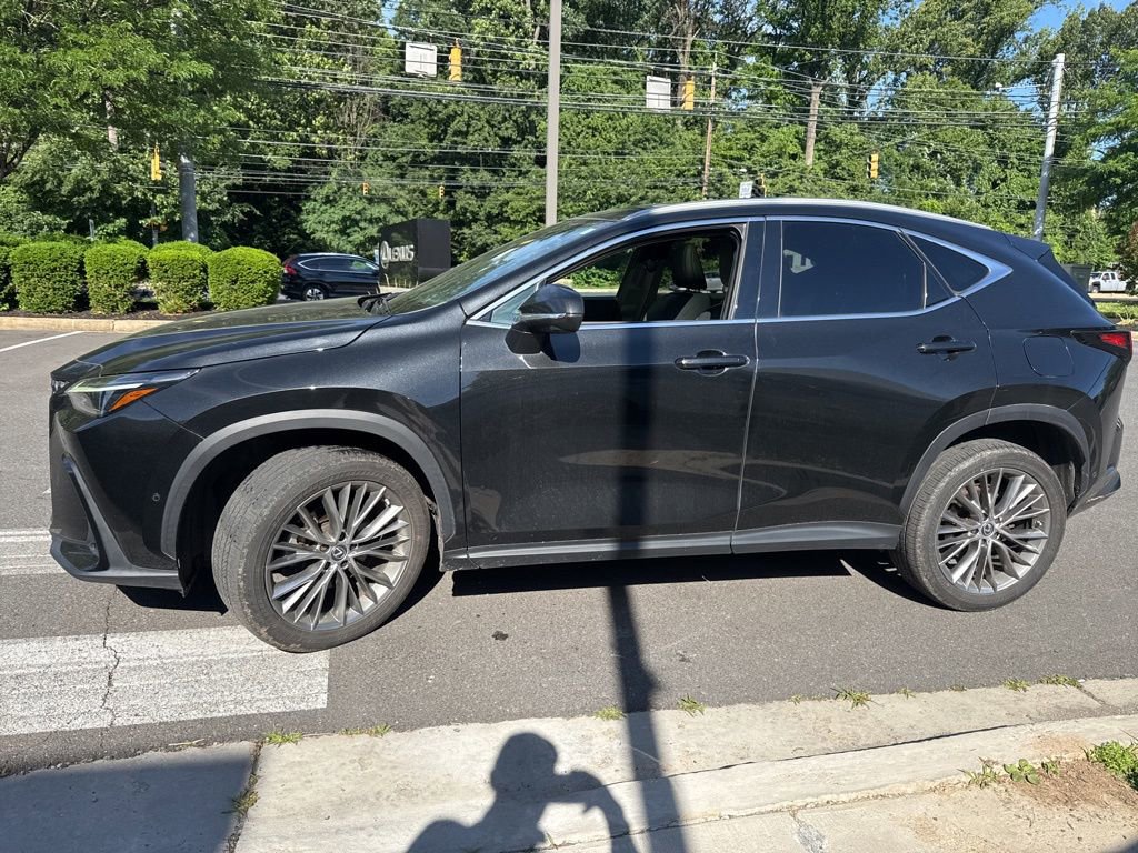 Used 2023 Lexus NX 350h AWD w/ Vision Package image 4