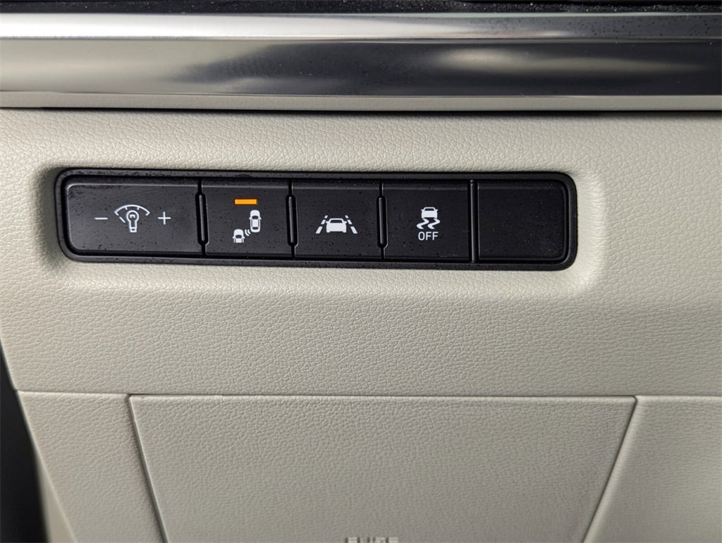 Used 2022 Kia Telluride S image 13