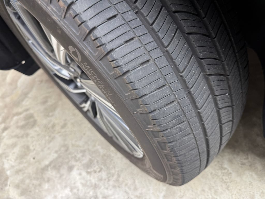 Used 2025 Lincoln Aviator AWD image 31