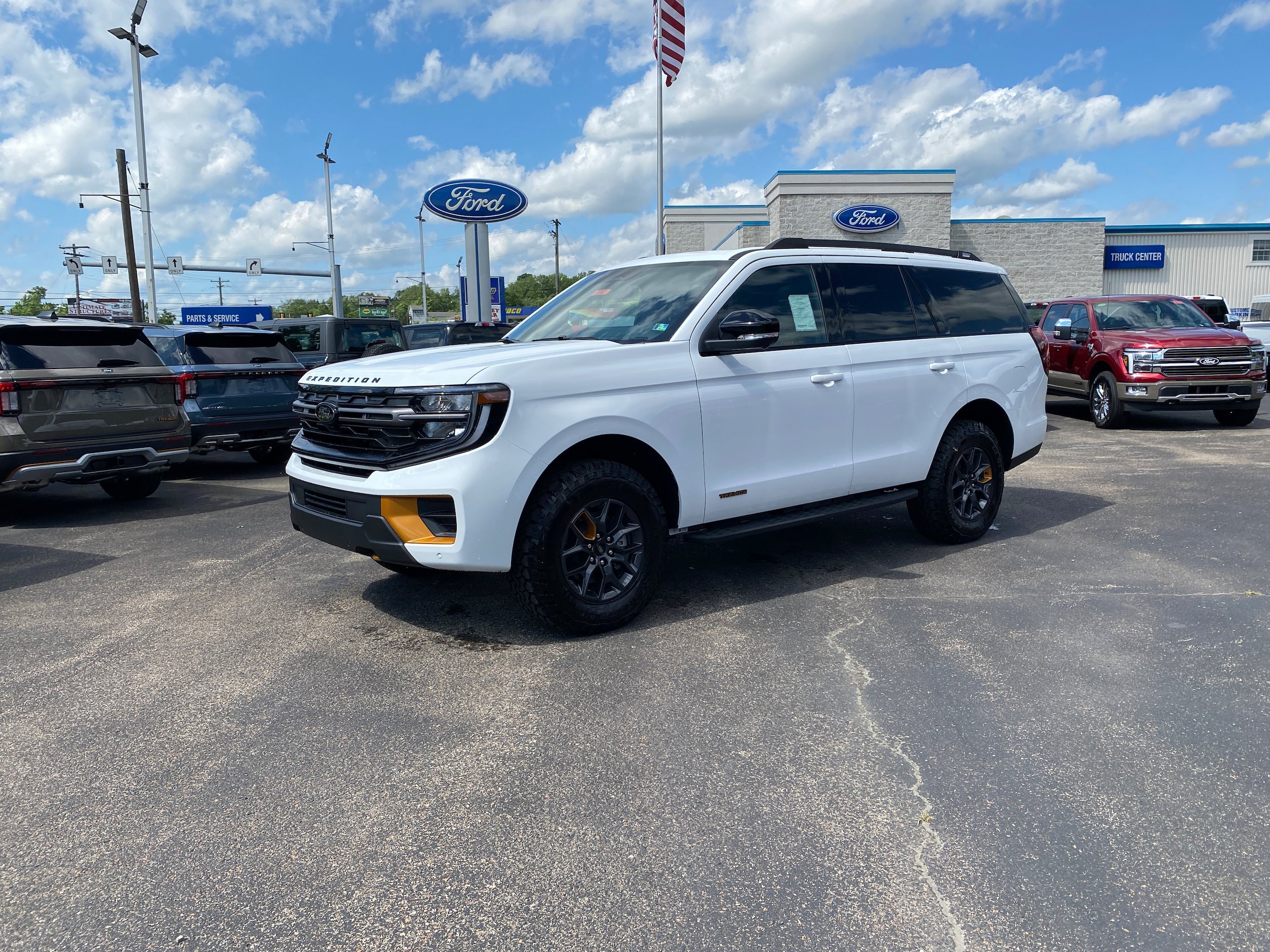 New 2026 Ford Expedition Tremor AWD/4WD image 4