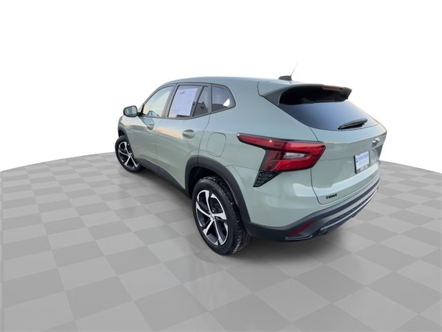 Certified 2024 Chevrolet Trax RS w/ Driver Confidence Package image 6