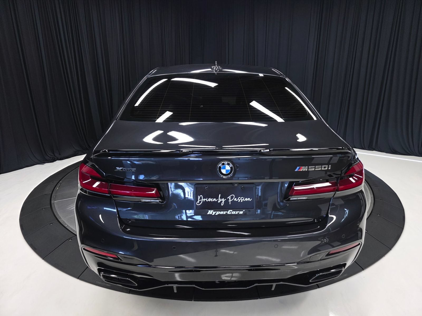 Used 2020 BMW M550i xDrive w/ Executive Package AWD/4WD image 13