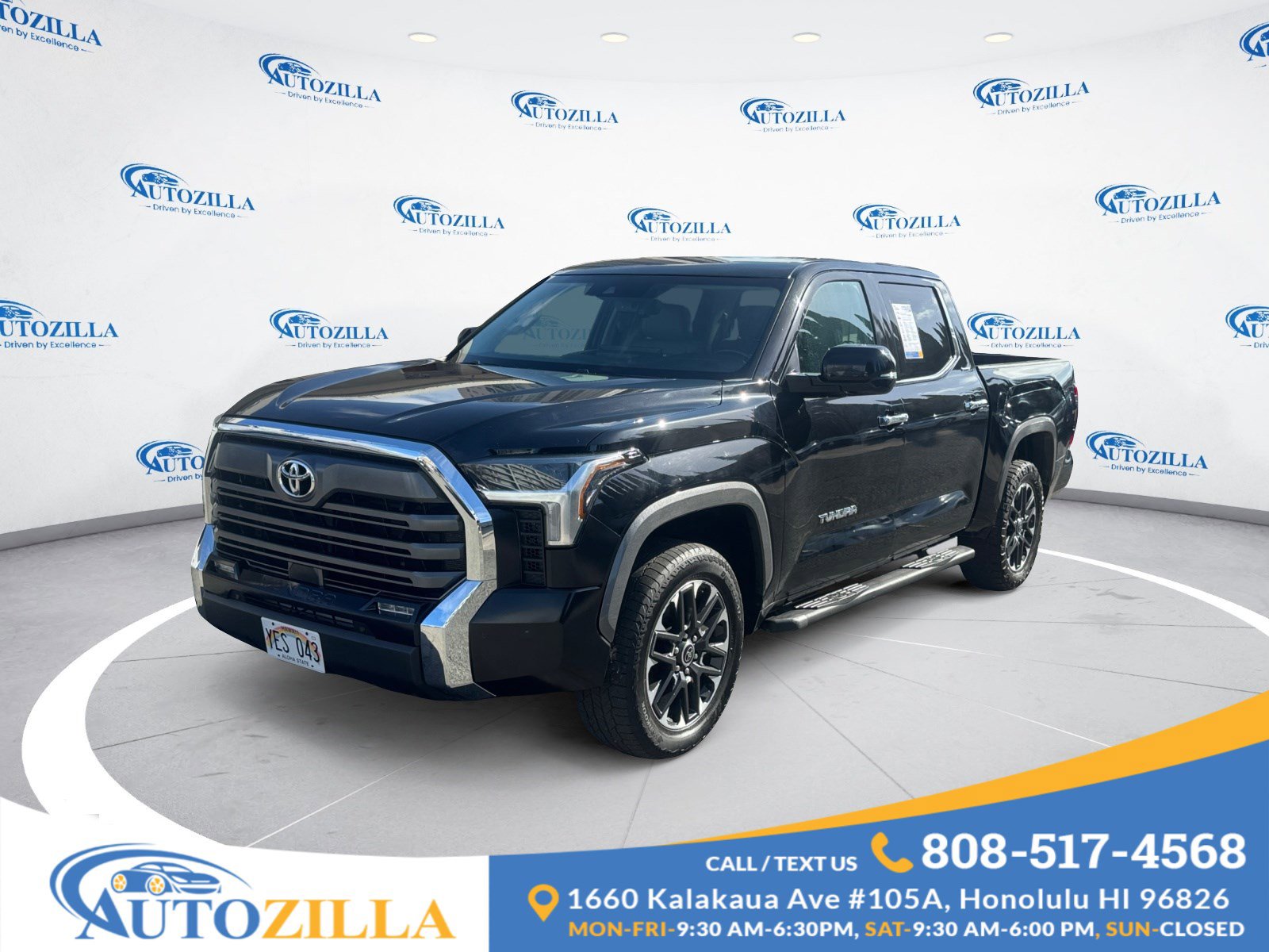 Used 2024 Toyota Tundra Limited w/ Power Package image 1