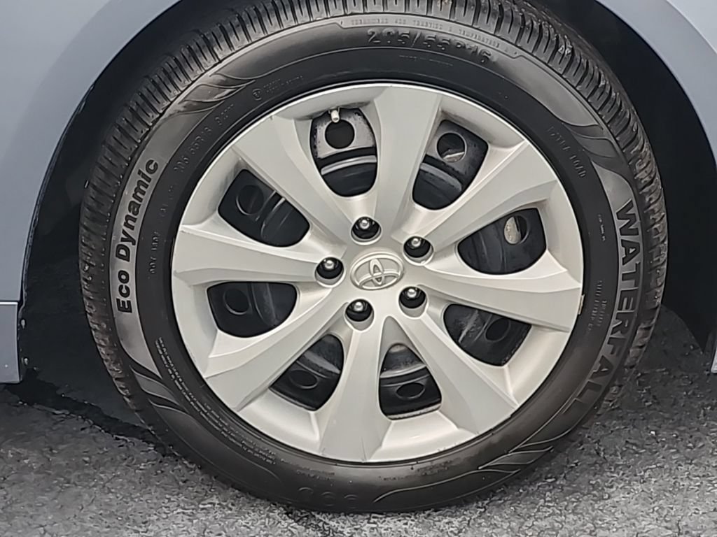 Used 2023 Toyota Corolla LE FWD image 26