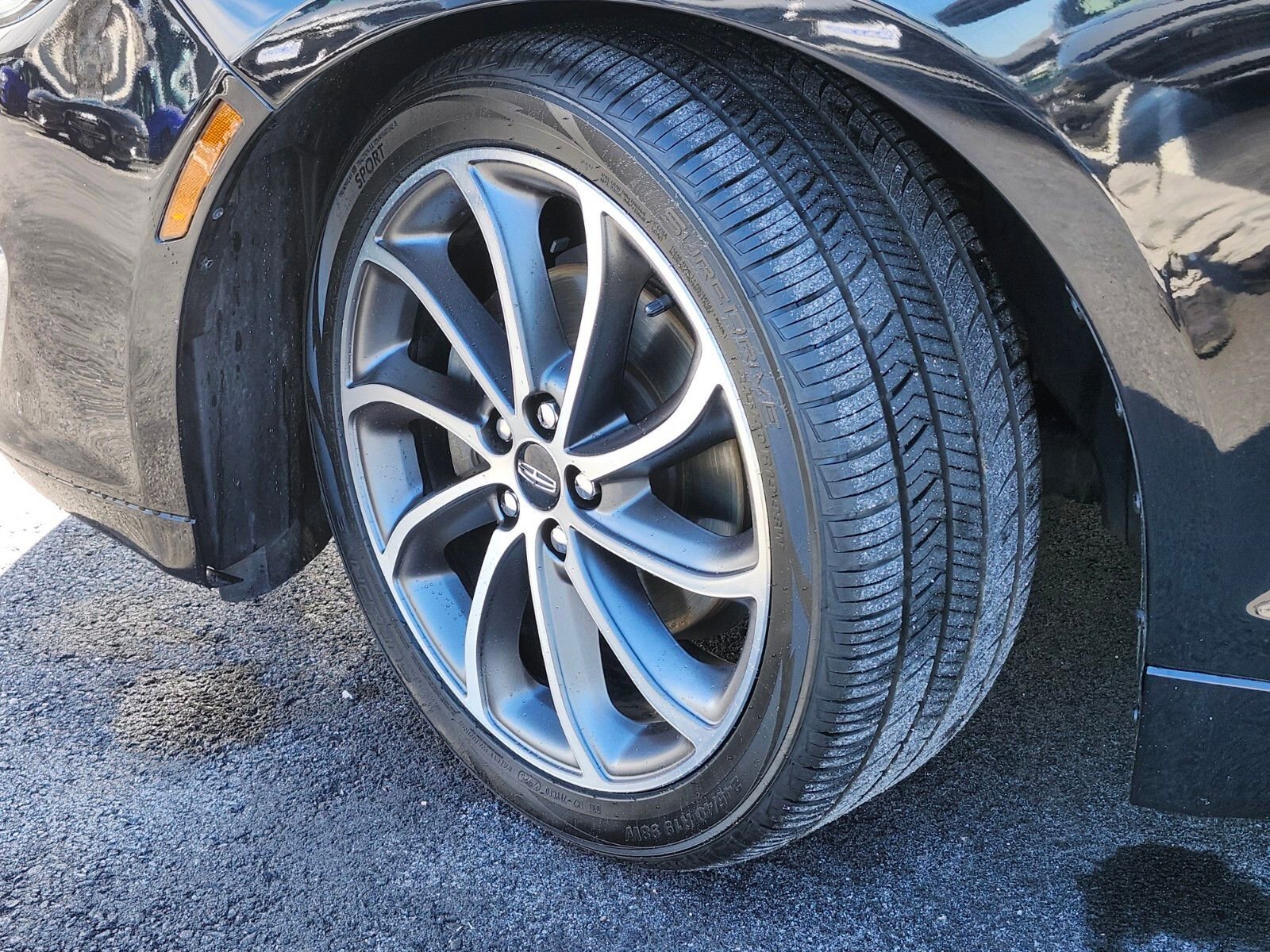 Used 2019 Lincoln MKZ Reserve w/ Reserve Plus Package image 33