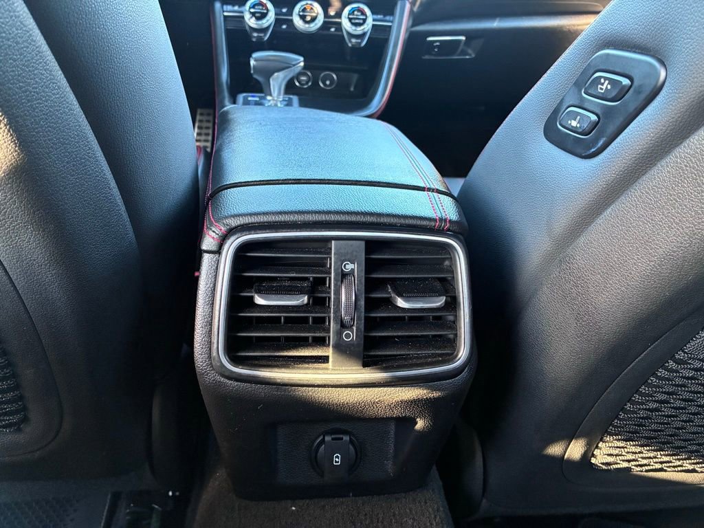 Used 2023 Genesis G70 2.0T w/ Sport Prestige Package AWD/4WD image 16