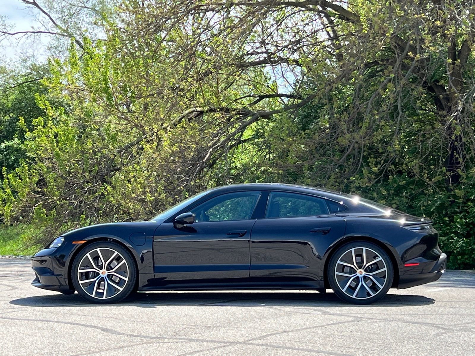 New 2026 Porsche Taycan AWD/4WD image 2