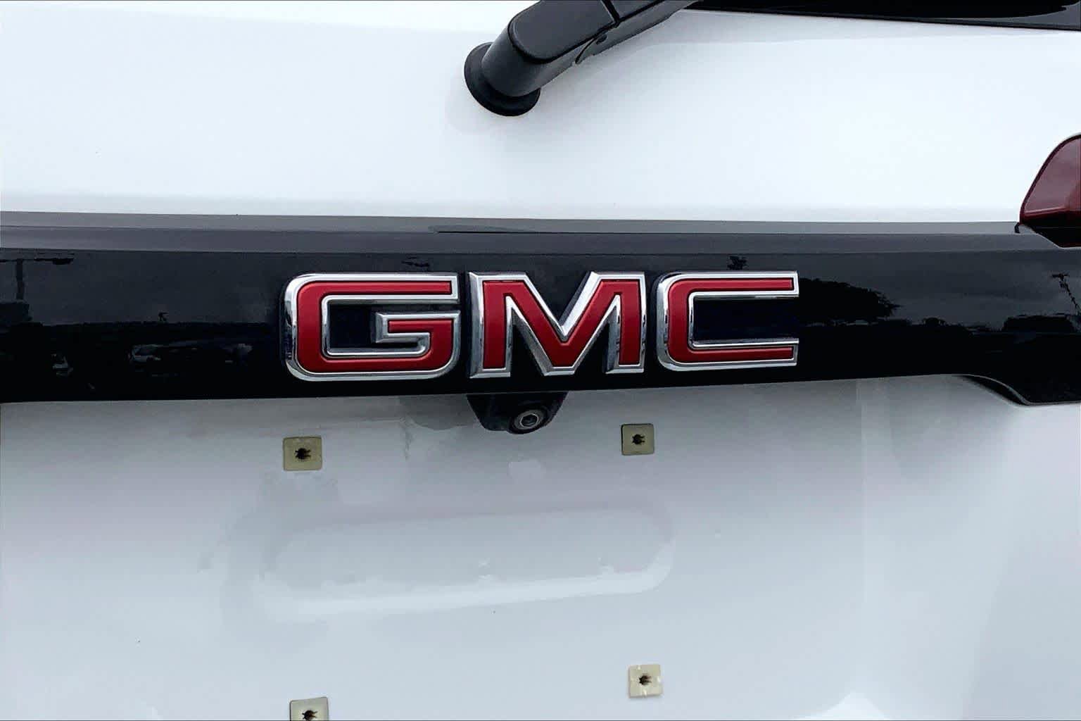 Used 2022 GMC Acadia SLE w/ Elevation Edition FWD image 27
