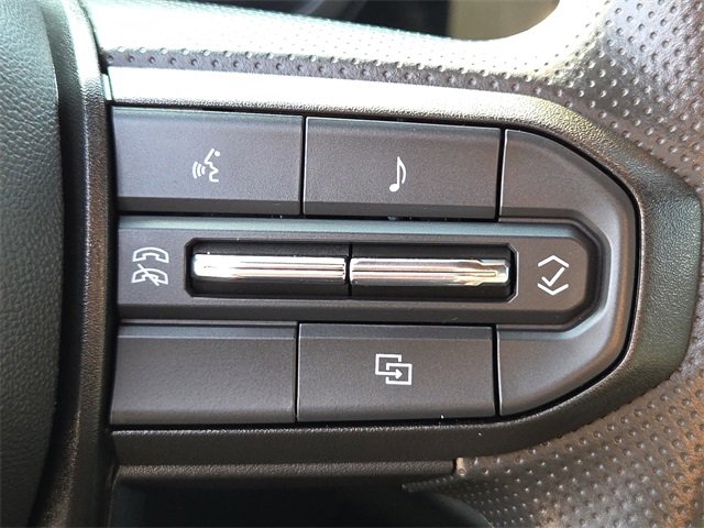 Used 2023 Chevrolet Colorado Trail Boss w/ Technology Package image 27