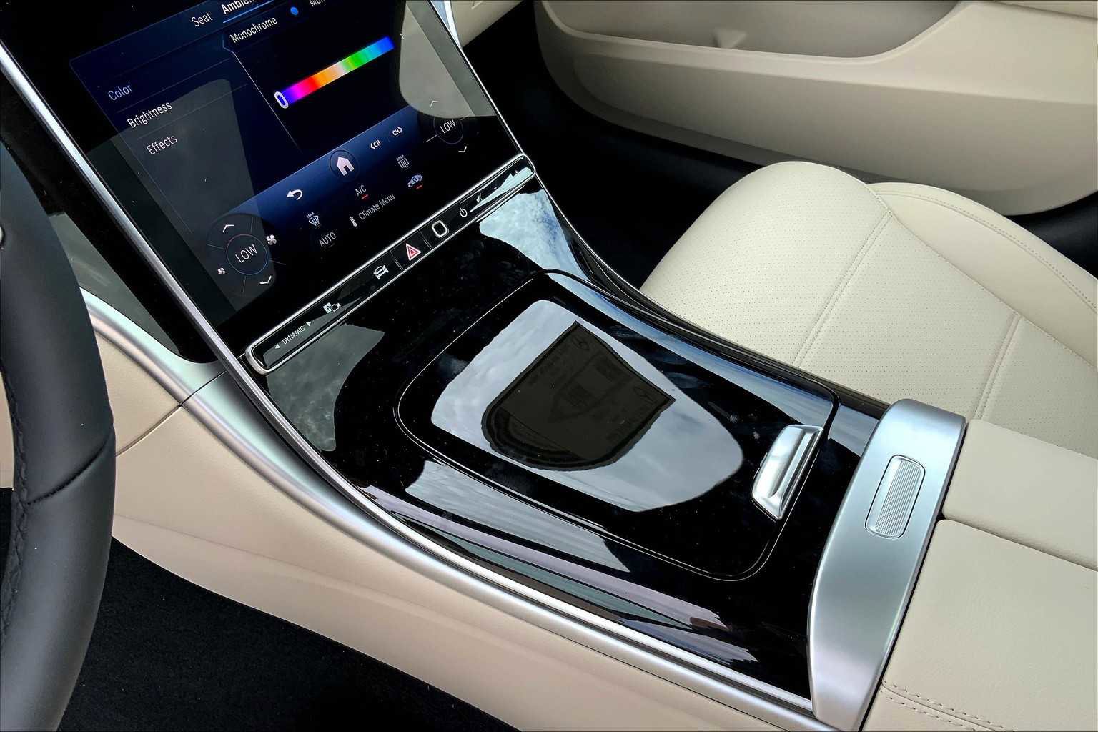 Certified 2025 Mercedes-Benz C 300 4MATIC Sedan image 7