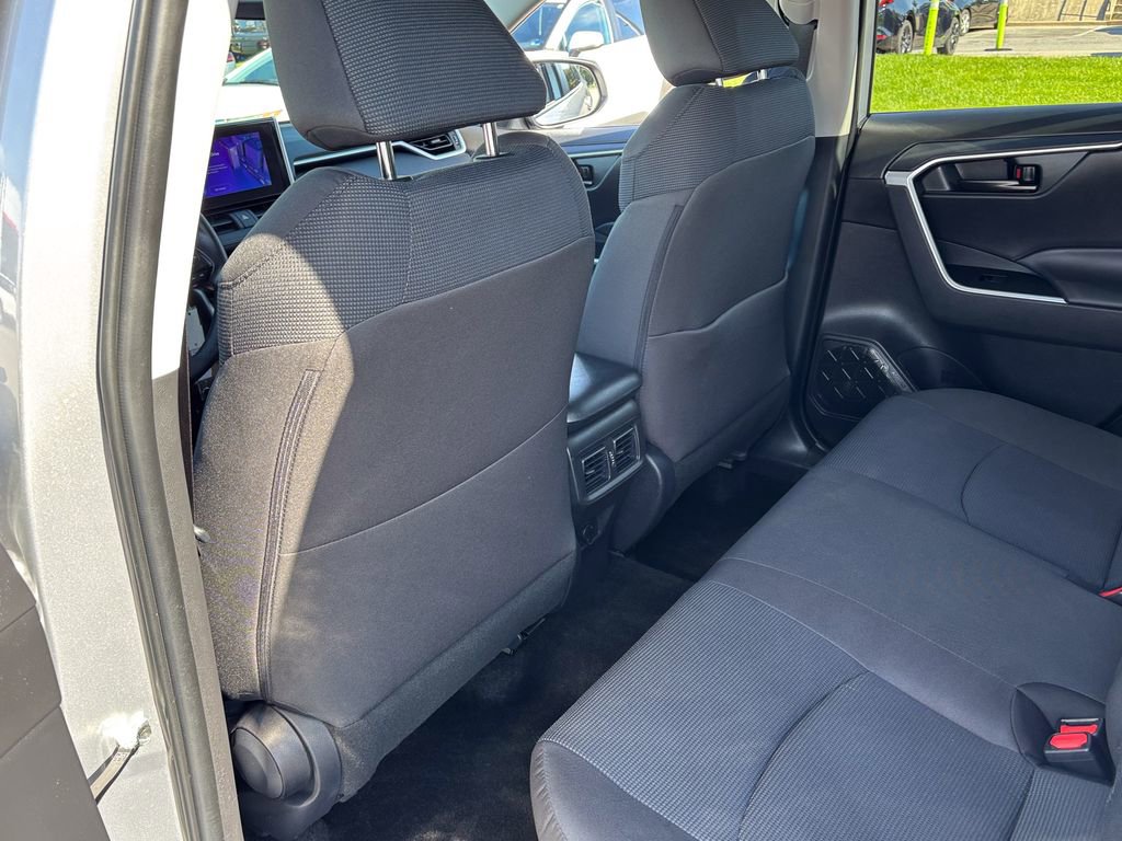 Certified 2025 Toyota RAV4 LE AWD/4WD image 45