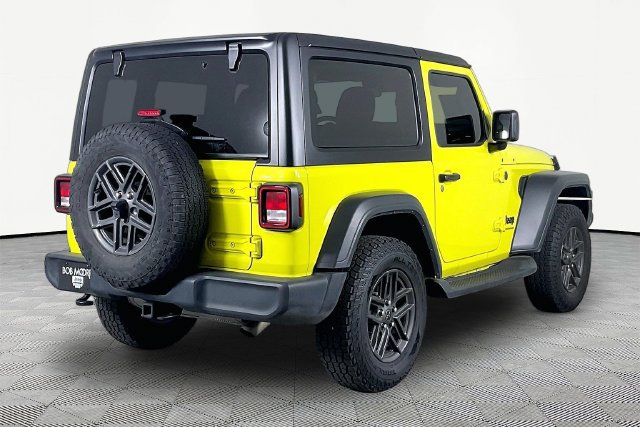 Used 2024 Jeep Wrangler Sport AWD/4WD image 6