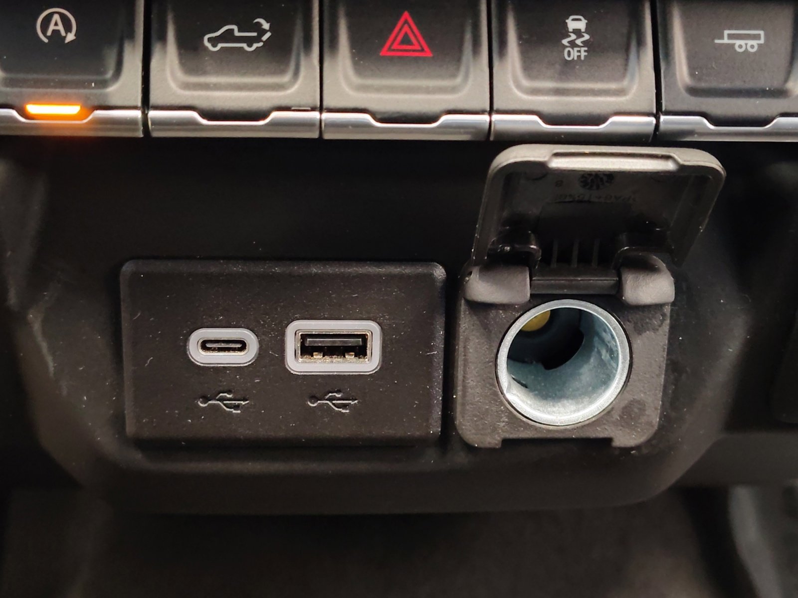 Used 2024 GMC Sierra 1500 Pro w/ Graphite Edition image 21