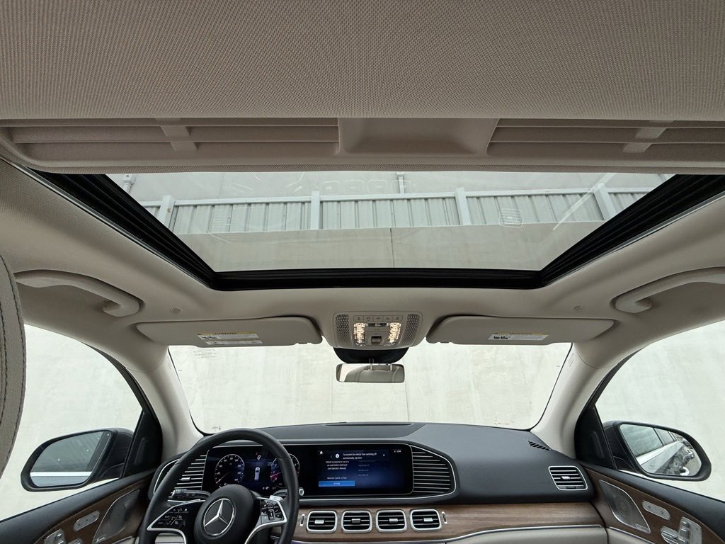 Used 2025 Mercedes-Benz GLE 350 4MATIC image 8