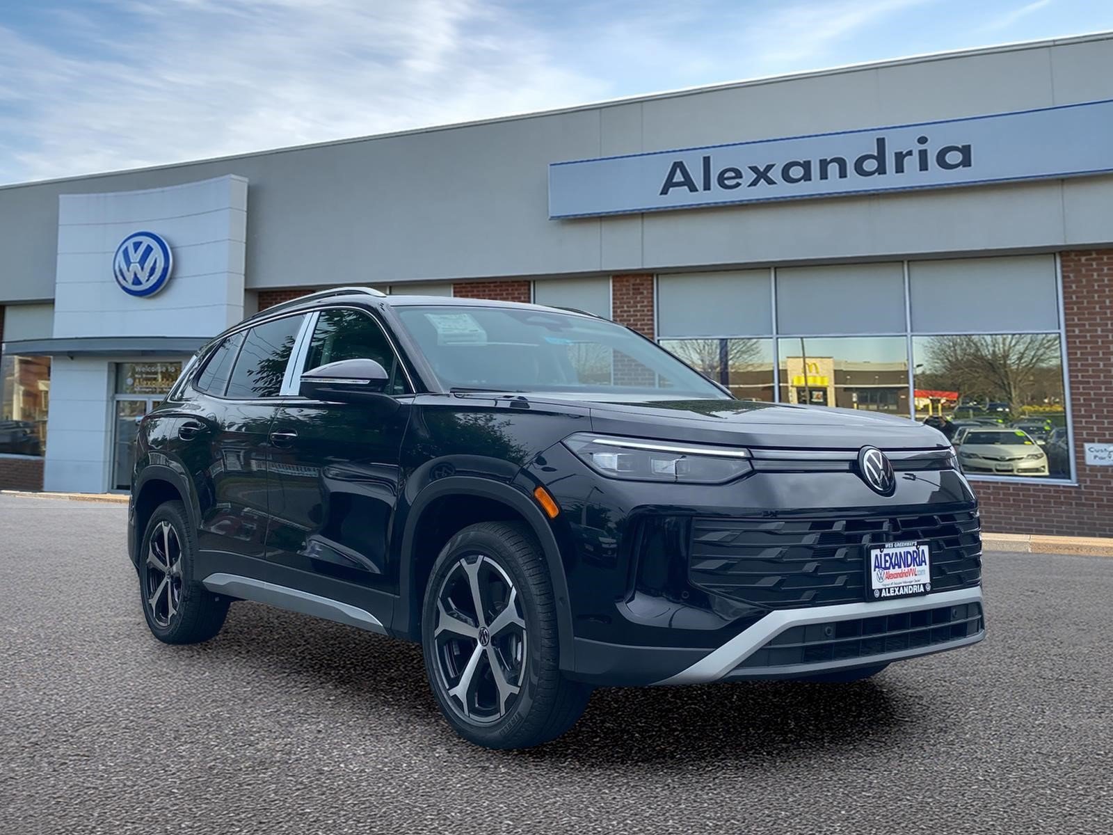 New 2026 Volkswagen Tiguan SE