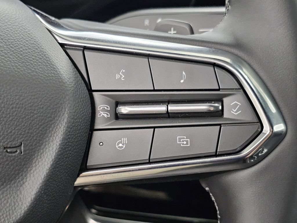 Used 2026 Chevrolet Equinox LT w/ Safety and Technology Package FWD image 33