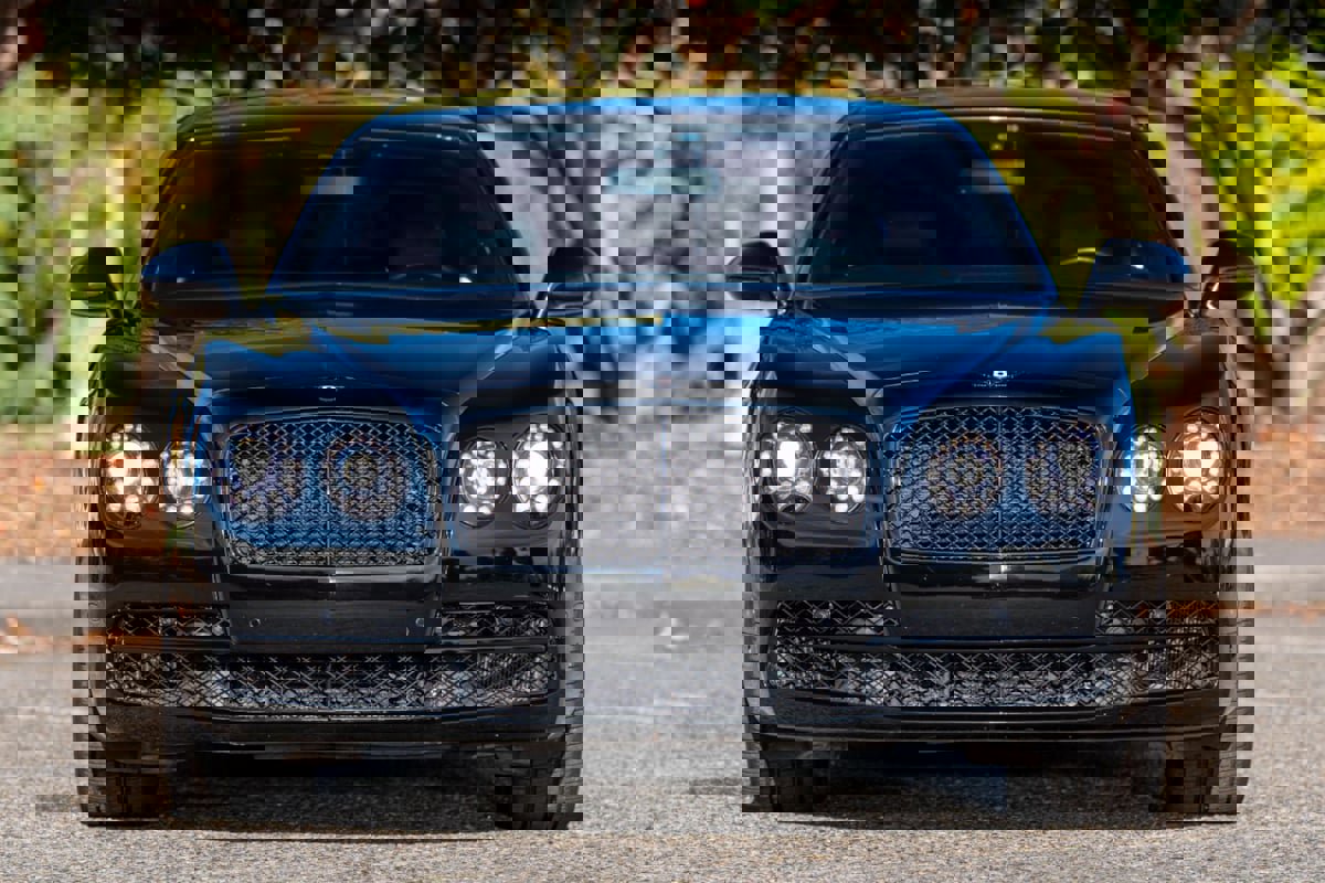 Used 2015 Bentley Flying Spur V8 image 8