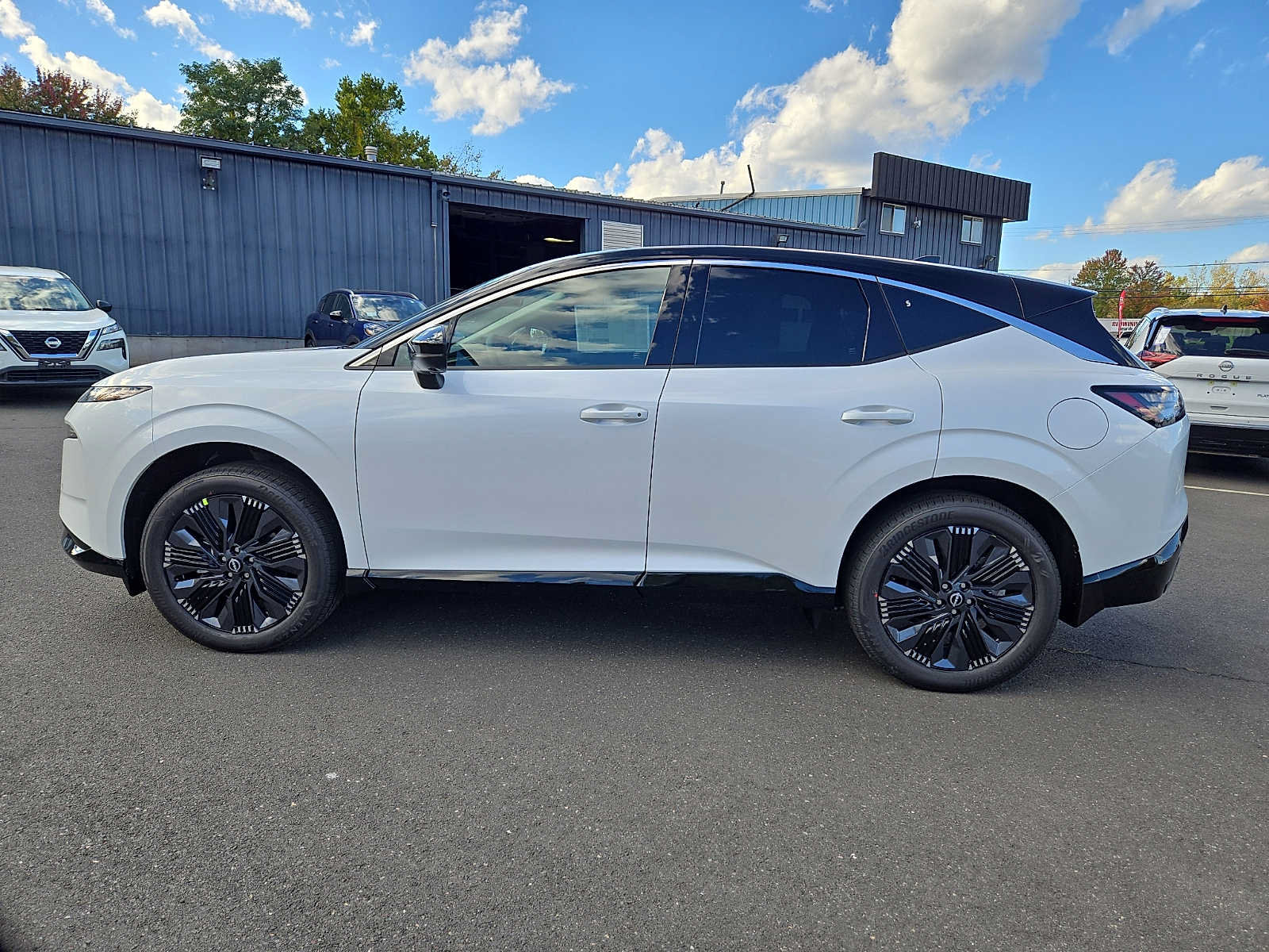 New 2027 Nissan Murano Platinum w/ Cargo Package AWD/4WD image 7