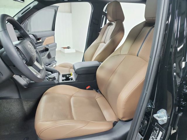 Used 2025 Toyota 4Runner Limited image 19