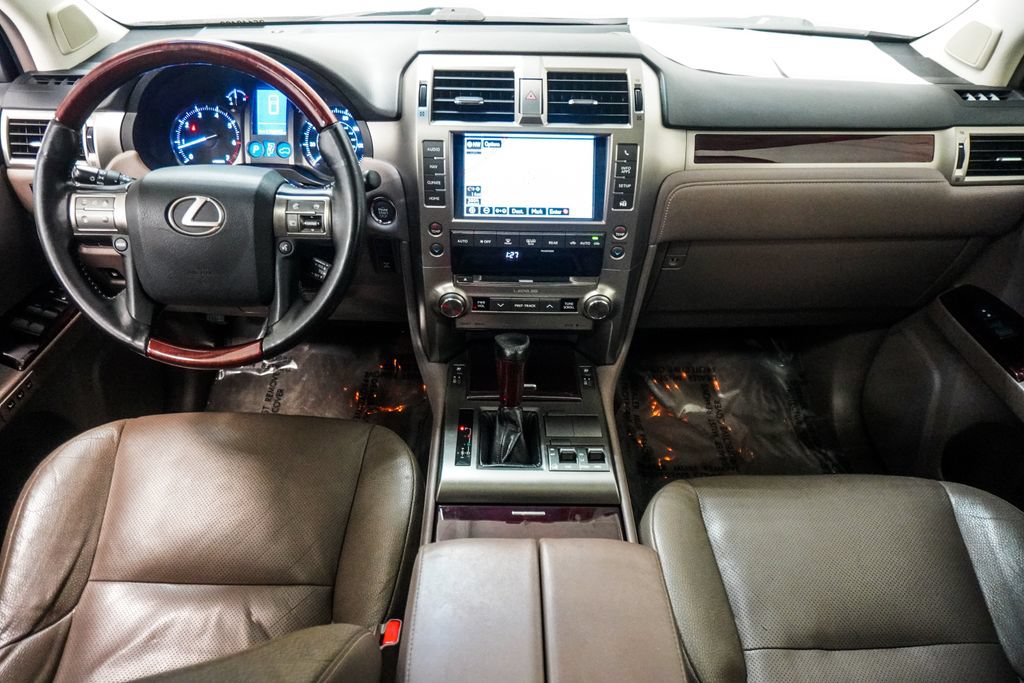 Used 2016 Lexus GX 460 w/ Premium Package AWD/4WD image 12