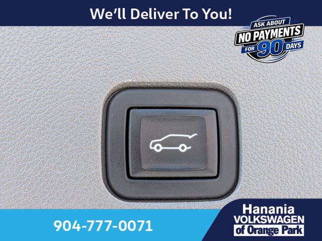 Used 2024 Cadillac XT6 Premium Luxury w/ Technology Package AWD/4WD image 15