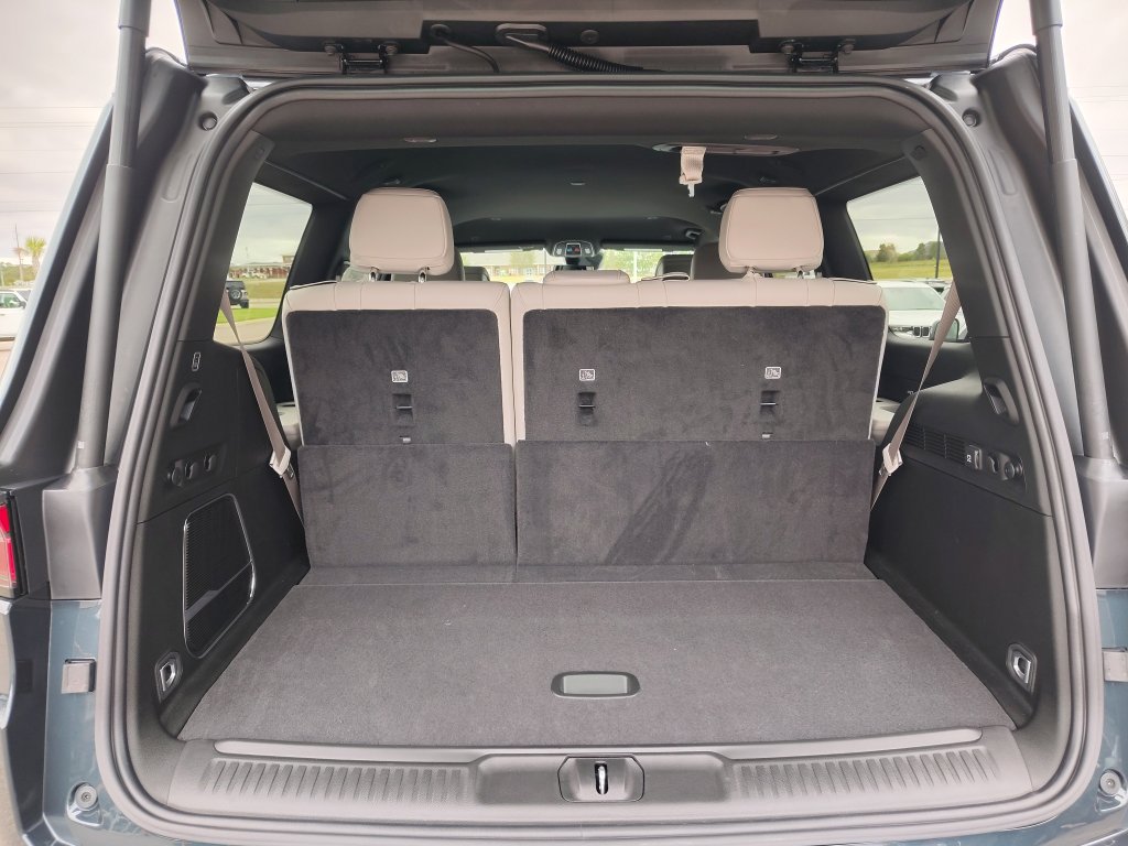 New 2025 Jeep Wagoneer Series I w/ HD Trailer Tow Package image 24