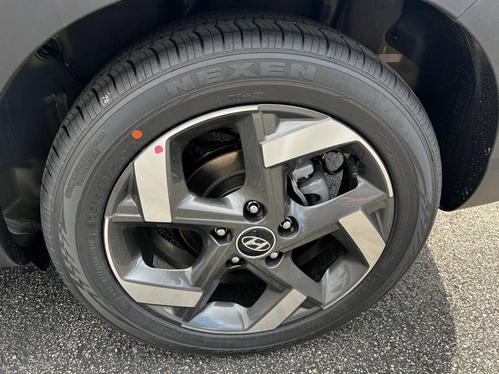 New 2026 Hyundai Venue SEL FWD image 12