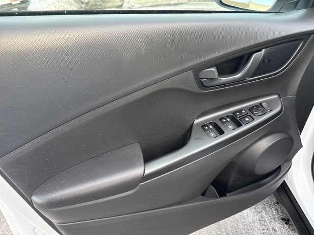 Certified 2023 Hyundai Kona SEL w/ Cargo Package image 7