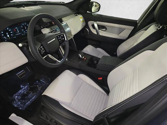 New 2026 Land Rover Discovery Sport Landmark AWD/4WD image 16