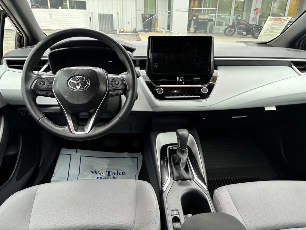 Used 2026 Toyota Corolla SE FWD image 9