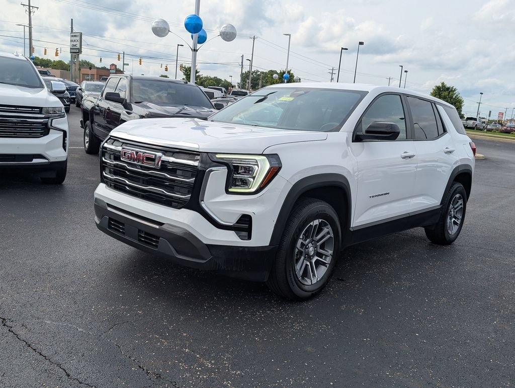 Used 2026 GMC Terrain Elevation FWD image 3
