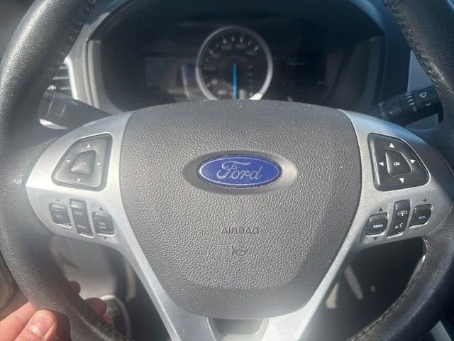 Used 2015 Ford Explorer XLT w/ Equipment Group 202B image 35