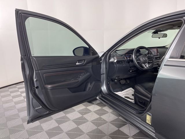 Used 2020 Nissan Altima 2.5 SR image 16