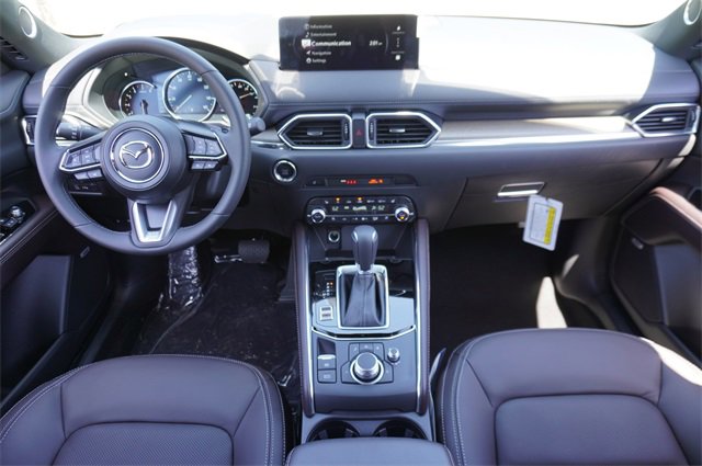 New 2025 MAZDA CX-5 Signature image 2