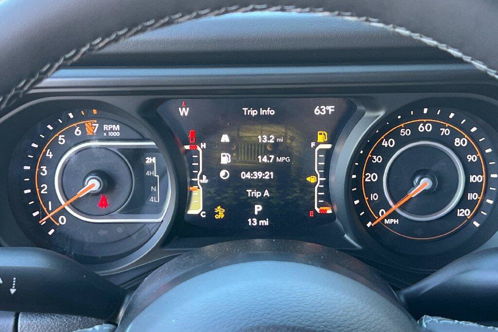 New 2026 Jeep Gladiator Rubicon w/ Safety Group AWD/4WD image 23