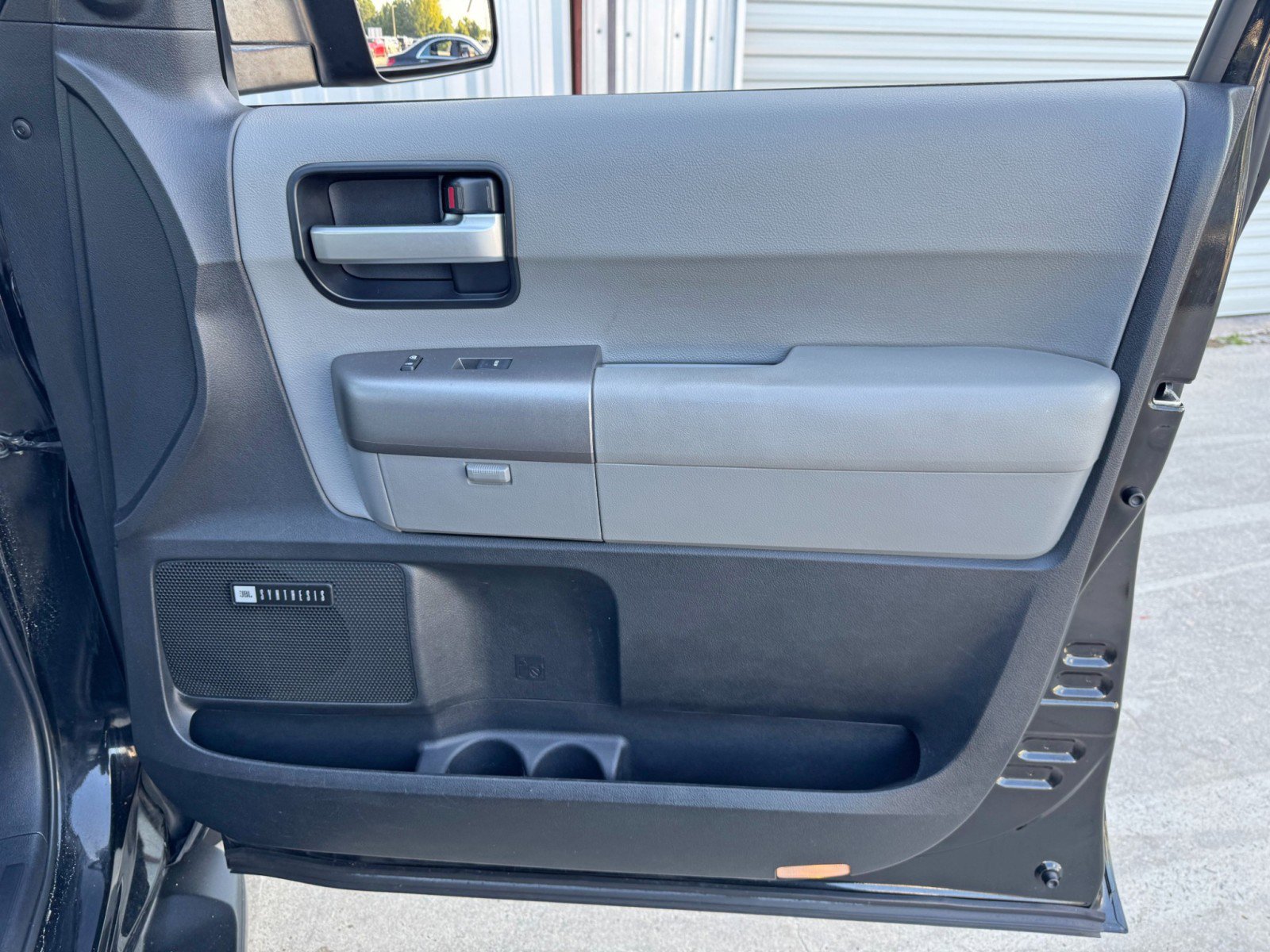 Used 2010 Toyota Sequoia Limited image 40